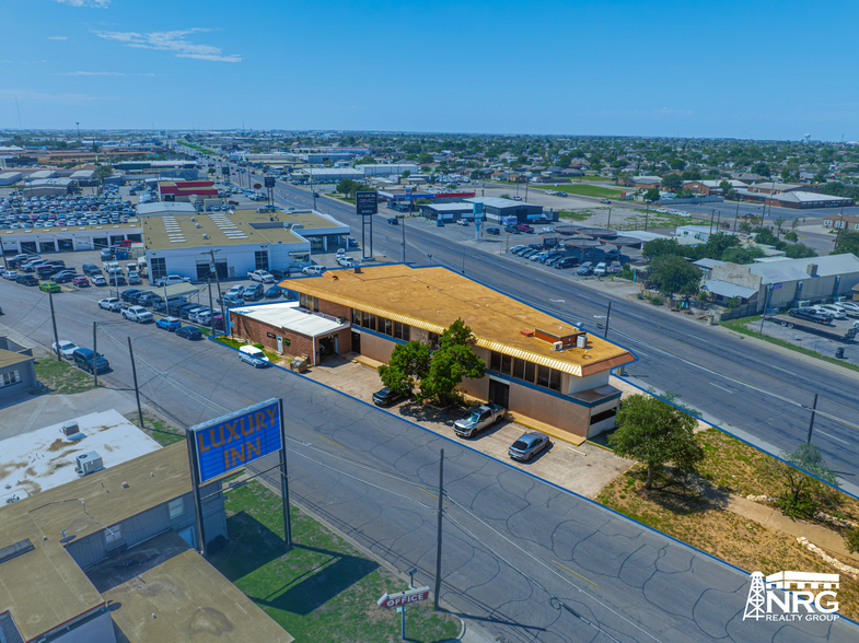 3201 W Wall St, Midland, TX for sale - Building Photo - Image 3 of 16