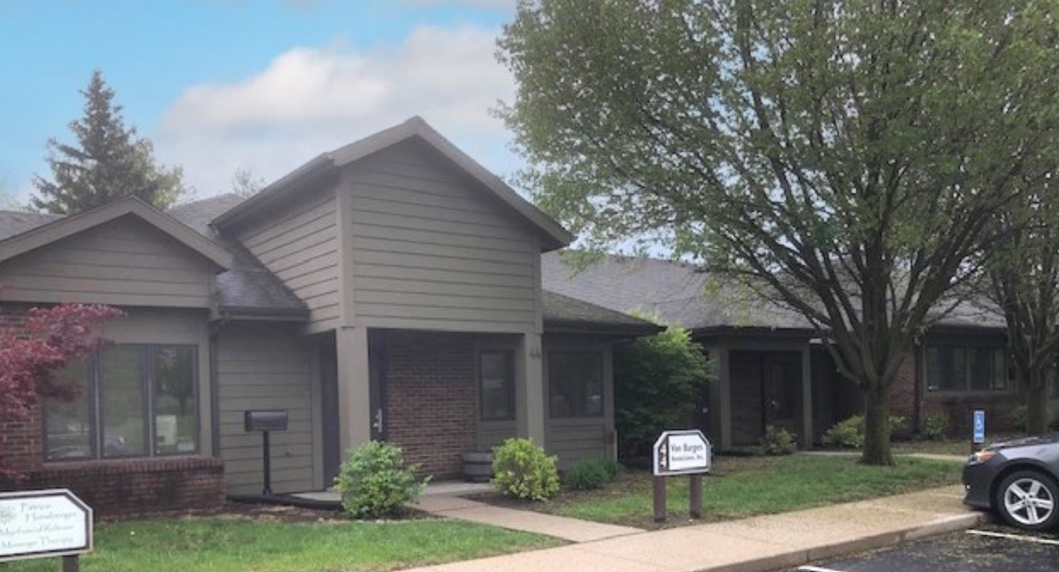 Office in Fort Wayne, IN for sale Primary Photo- Image 1 of 1