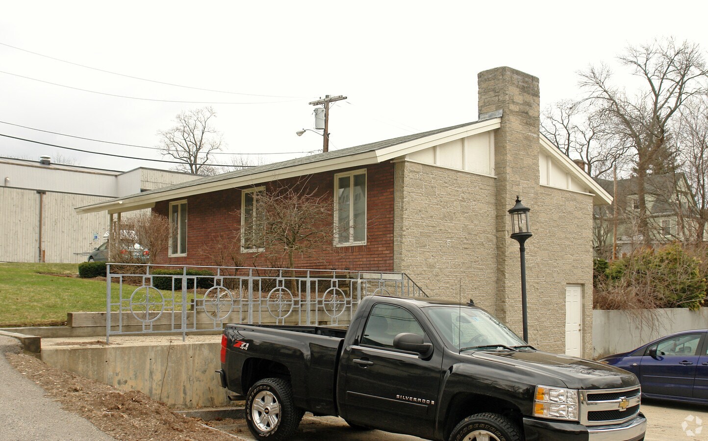 26 W ster St, Manchester, NH 03104