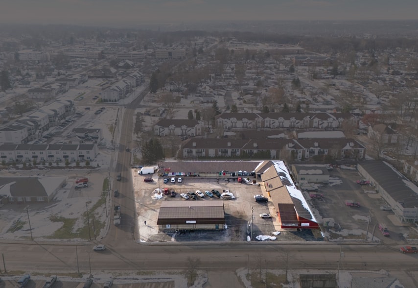 400 N Earl Ave, Lafayette, IN for sale - Building Photo - Image 3 of 9