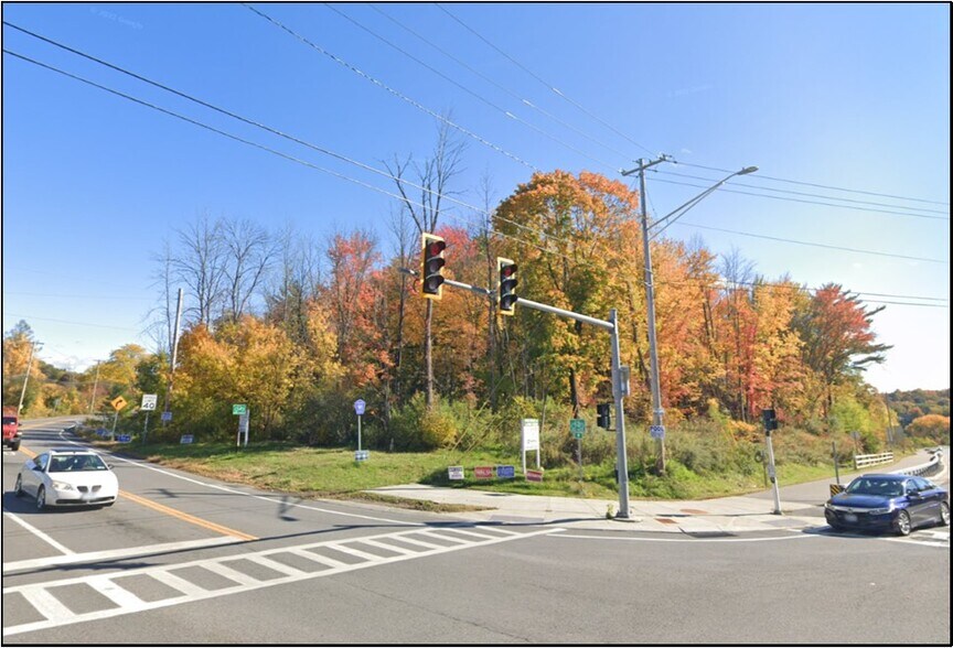 898 Riverview Rd, Clifton Park, NY 12065 +/2.70 Acre Hard Corner at