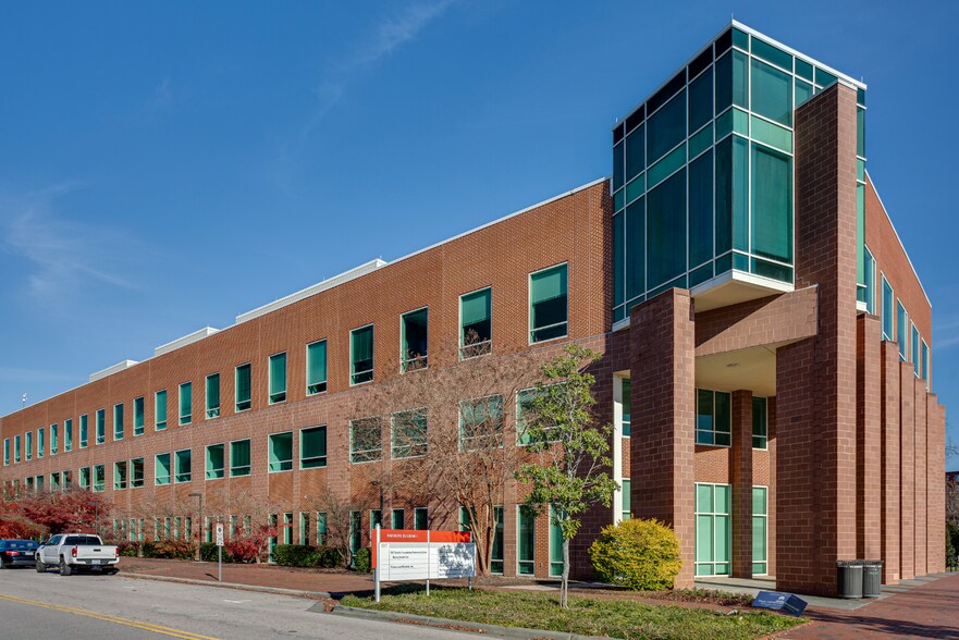 1017 Main Campus Dr, Raleigh, NC for lease - Building Photo - Image 2 of 7