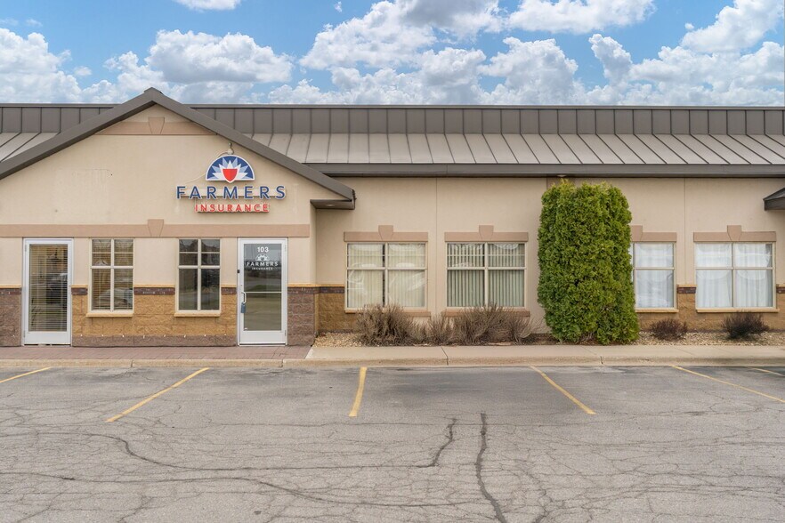 120 Augusta Ct N, Mankato, MN for sale - Building Photo - Image 1 of 1