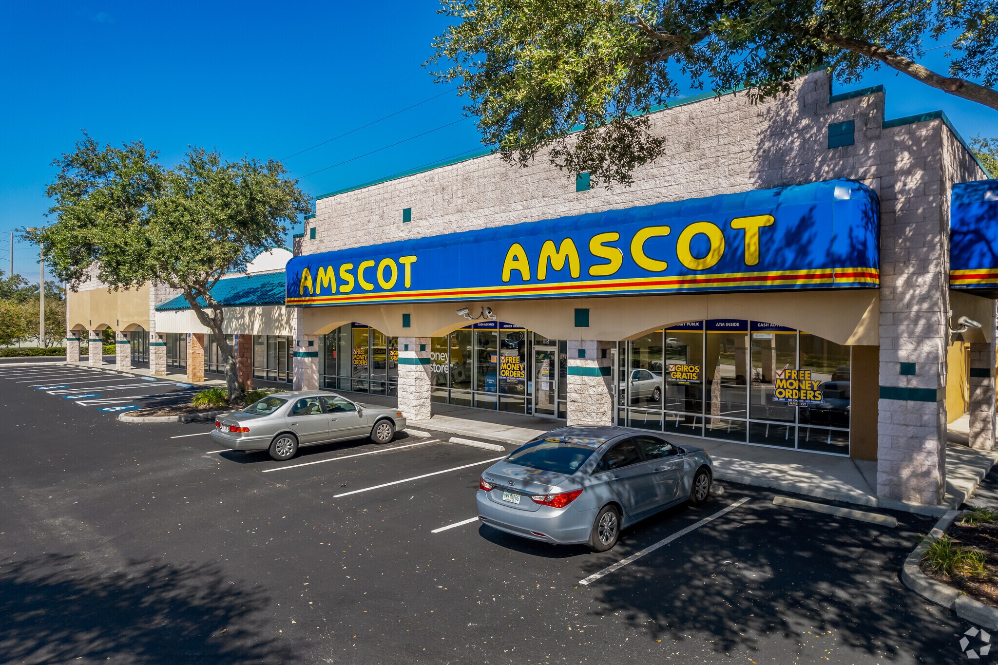 3951 Tyrone Blvd, Saint Petersburg, FL for sale Primary Photo- Image 1 of 1