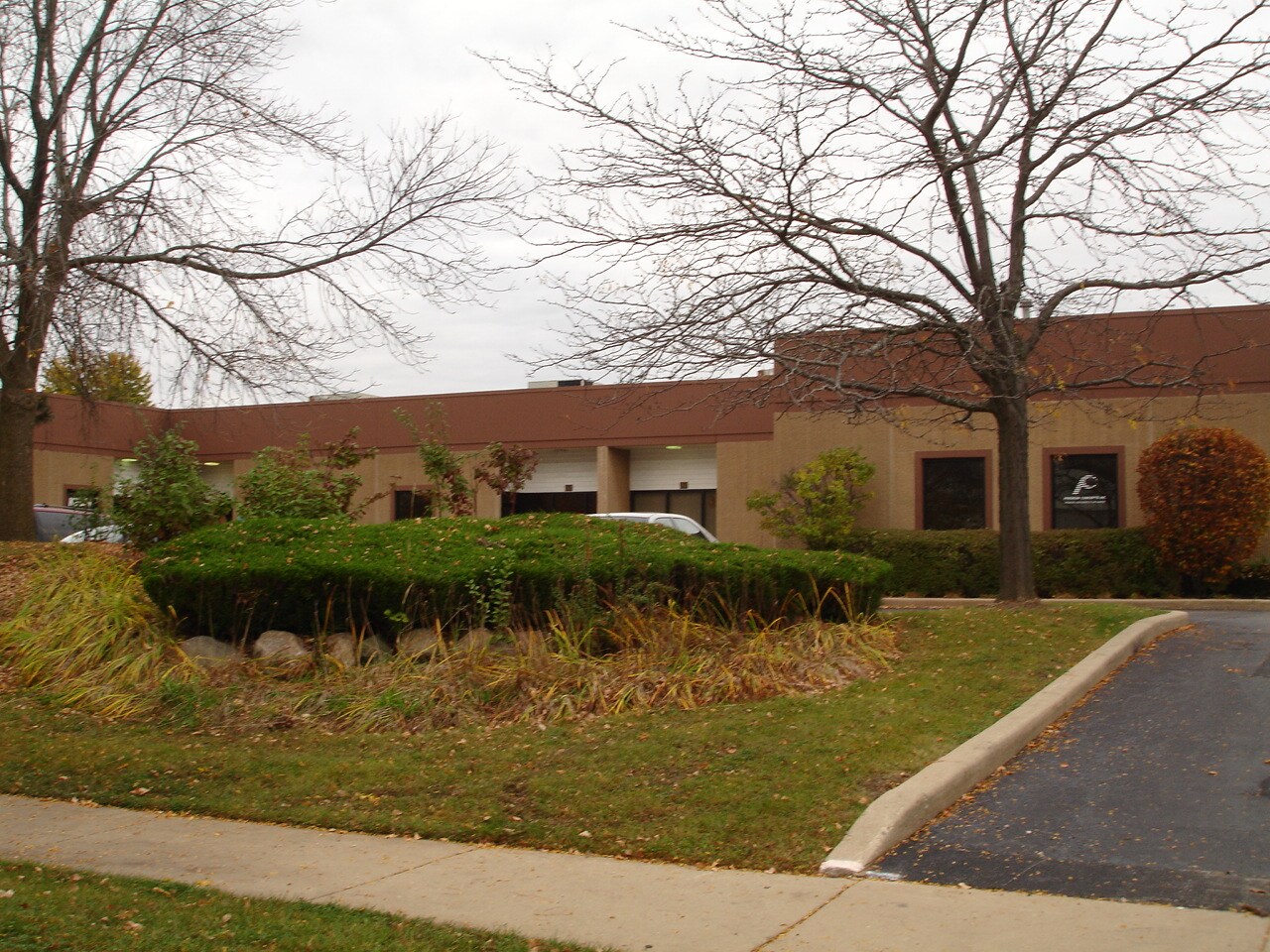 350370 Lexington Dr, Buffalo Grove, IL 60089 Flex for Lease