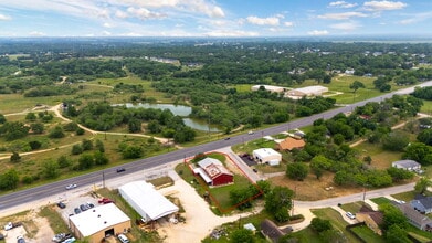 805 N Magnolia Ave, Luling, TX - AERIAL  map view - Image1
