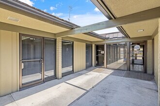 561 N Alta Ave, Dinuba, CA for lease Interior Photo- Image 1 of 13