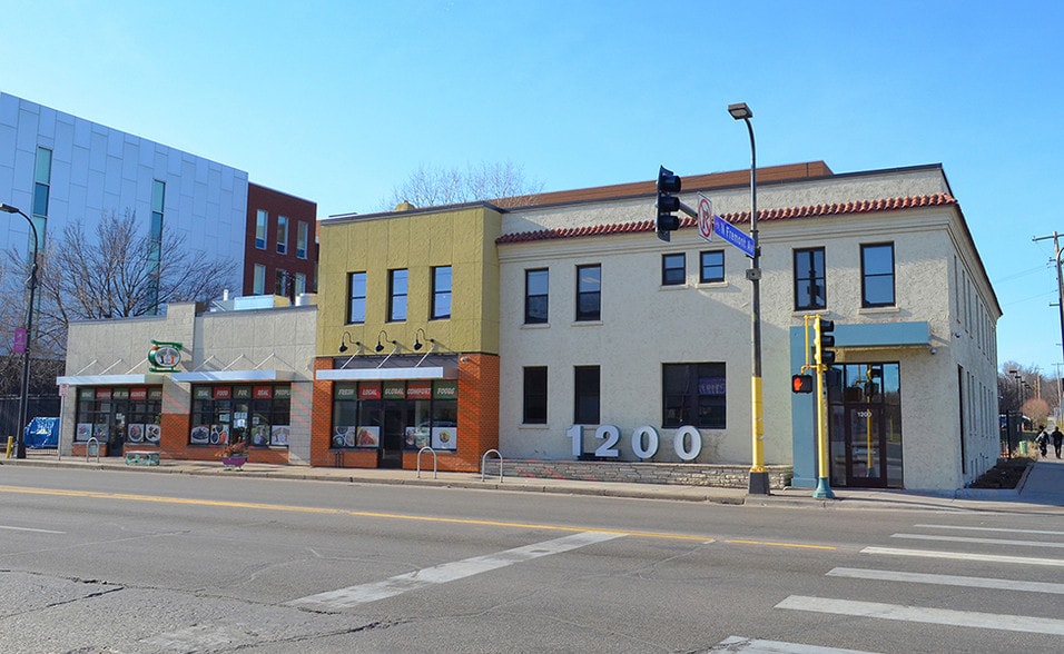 1200 W Broadway Ave, Minneapolis, MN 55411