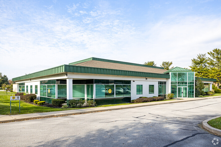 470 Sentry Pky E, Blue Bell, PA for lease - Primary Photo - Image 1 of 5