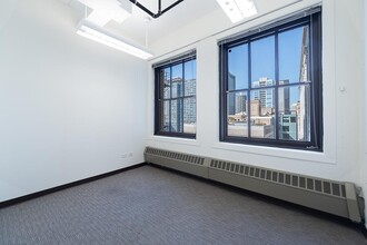 17 N State St, Chicago, IL for lease Interior Photo- Image 2 of 8