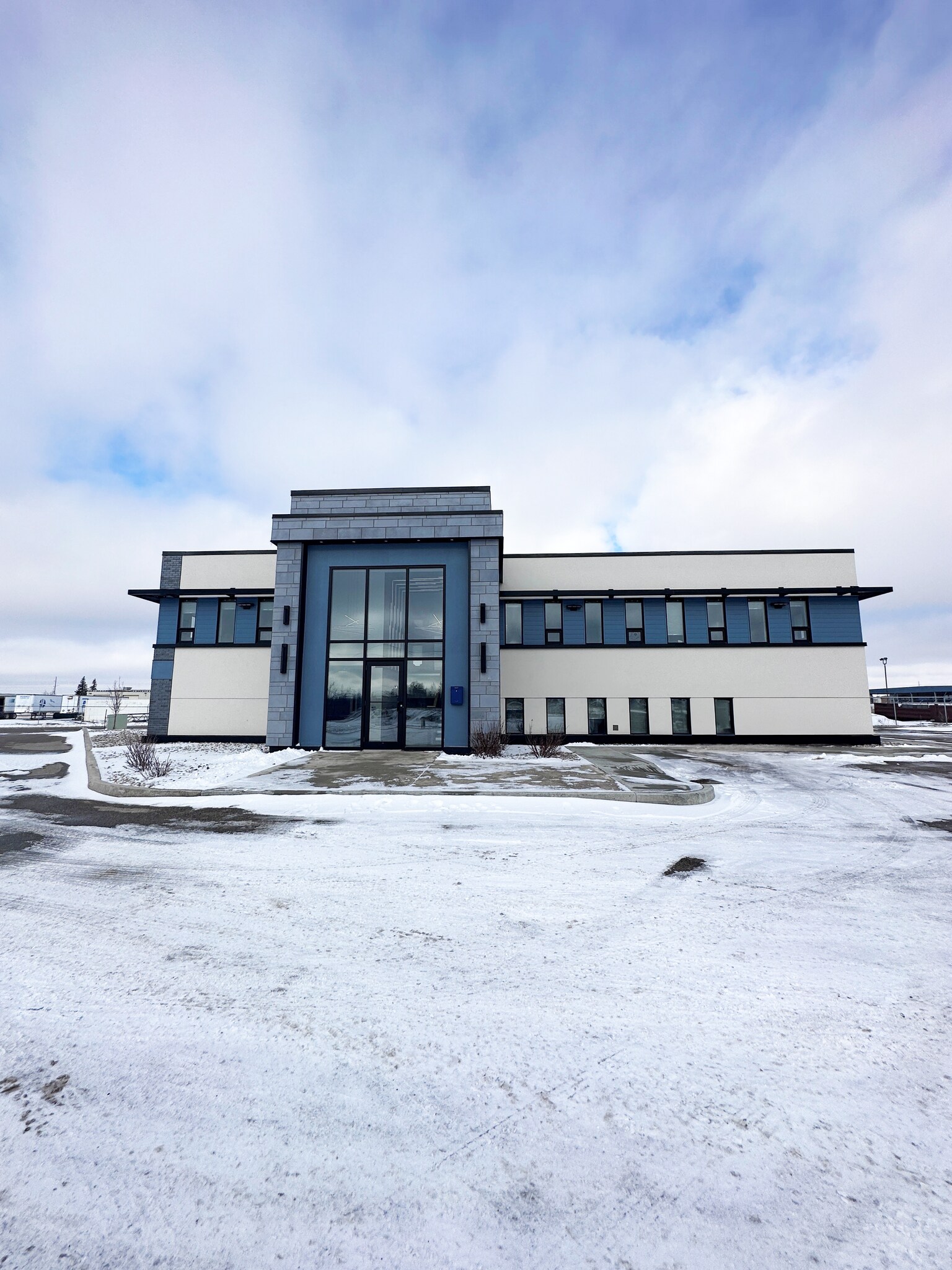 970 Bower Cres, Regina, SK for sale Primary Photo- Image 1 of 1