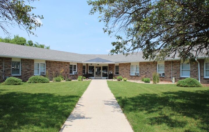 Iowa Skilled Nursing Portfolio portfolio of 3 properties for sale on LoopNet.com - Building Photo - Image 3 of 4