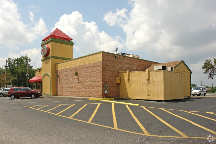 6011 Preston Hwy, Louisville, KY for sale - Building Photo - Image 2 of 2