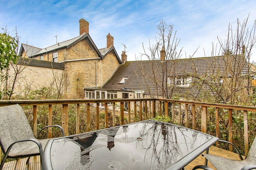 1 High St, Templecombe for sale - Building Photo - Image 2 of 9