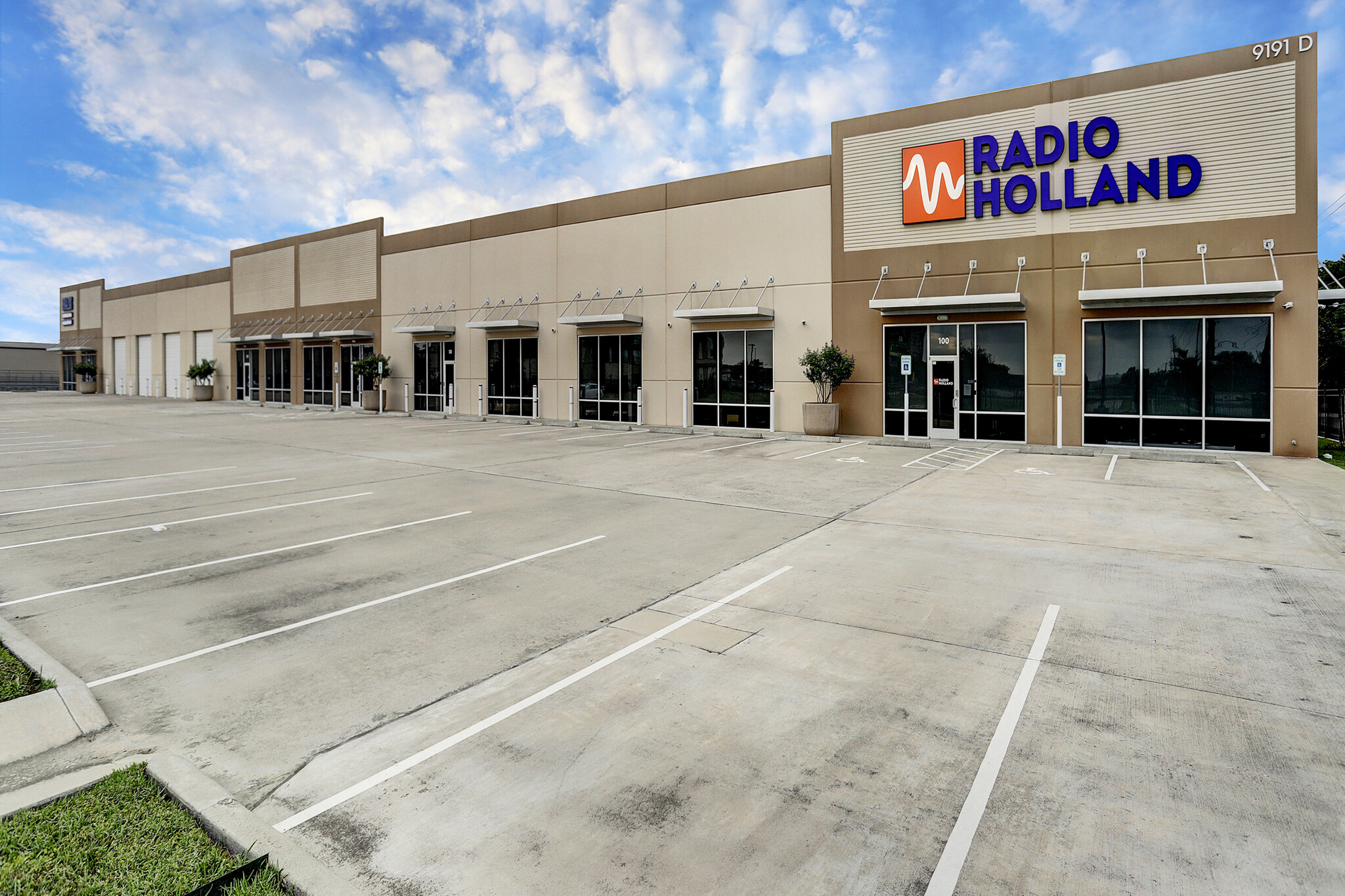 9191 Gulf Fwy, Houston, TX for lease Building Photo- Image 1 of 6