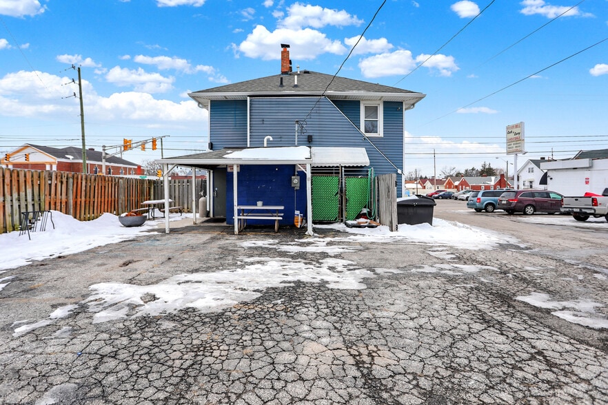 2849 S Shelby St, Indianapolis, IN for sale - Building Photo - Image 2 of 32