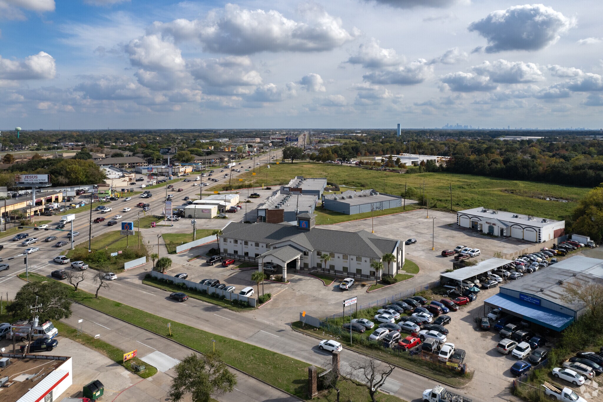 7505 Fallbrook Dr, Houston, TX 77086 Motel 6 Houston 249