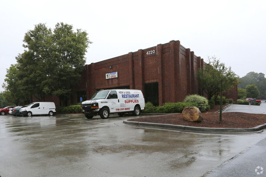 4220 Steve Reynolds Blvd, Norcross, GA for lease - Primary Photo - Image 1 of 7