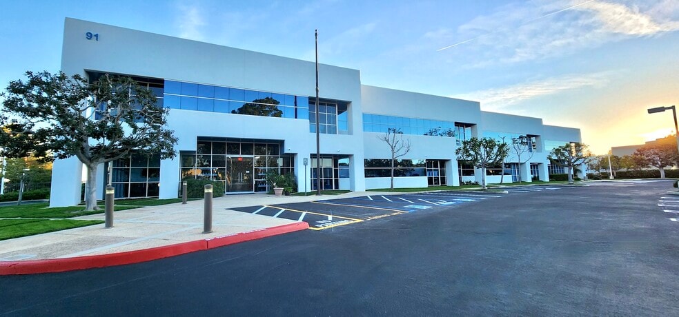 81-91 Columbia, Aliso Viejo, CA for lease - Building Photo - Image 2 of 11