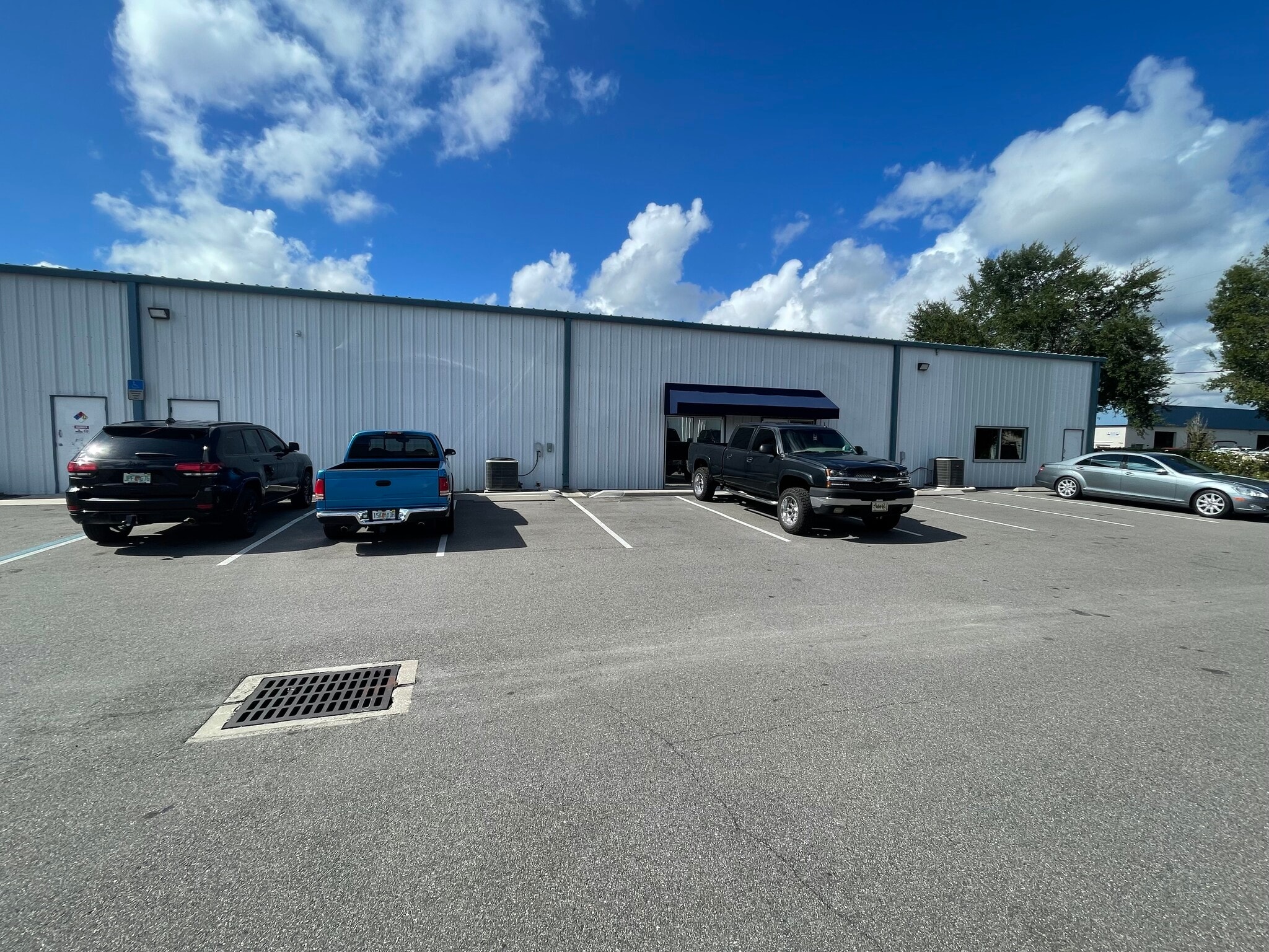 711-751 Business Park Blvd, Winter Garden, FL for lease Interior Photo- Image 1 of 11