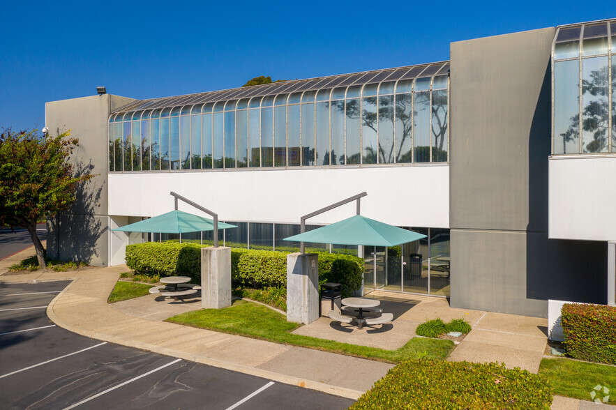 3970 Sherman St, San Diego, CA for lease - Building Photo - Image 2 of 7