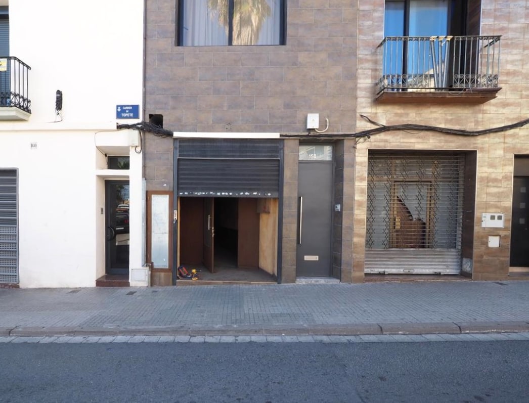 Terrassa, BAR 08221 - Unit 01 - - Interior Photo - Image 1 of 11