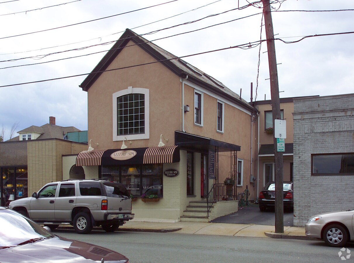 15 Quincy Ave, Quincy, MA 02169