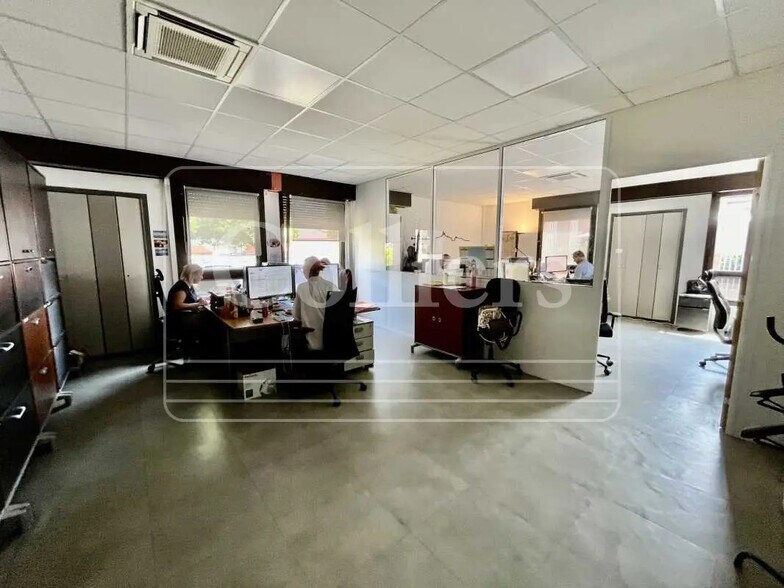 Office in Marseille for sale - Building Photo - Image 2 of 16