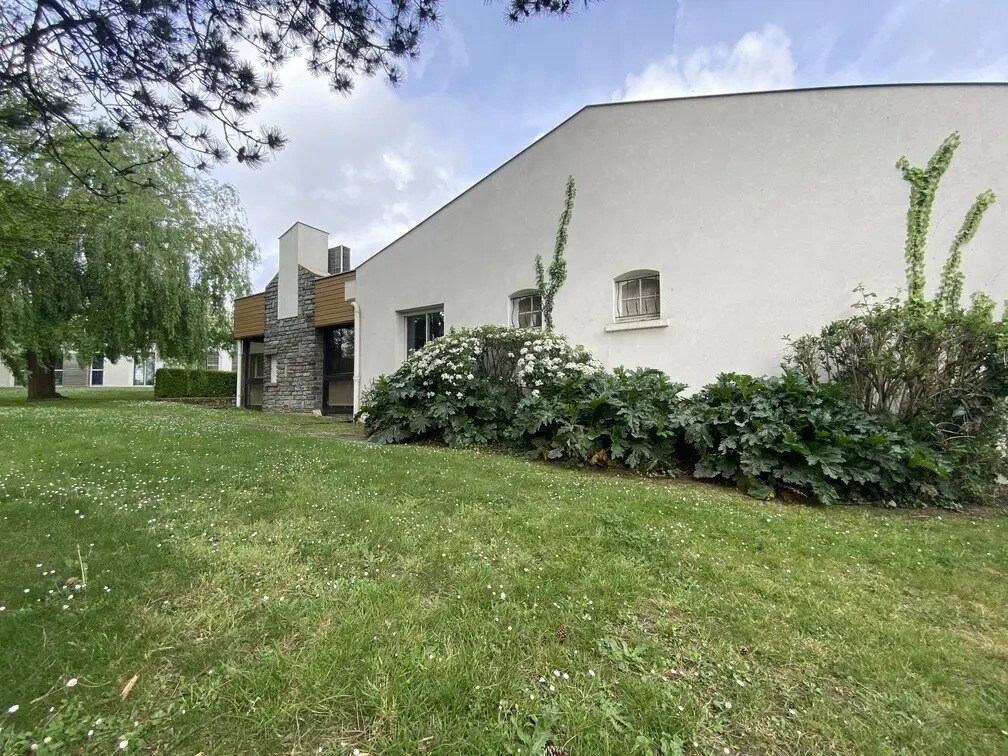 Office in Vertou for lease Building Photo- Image 1 of 6