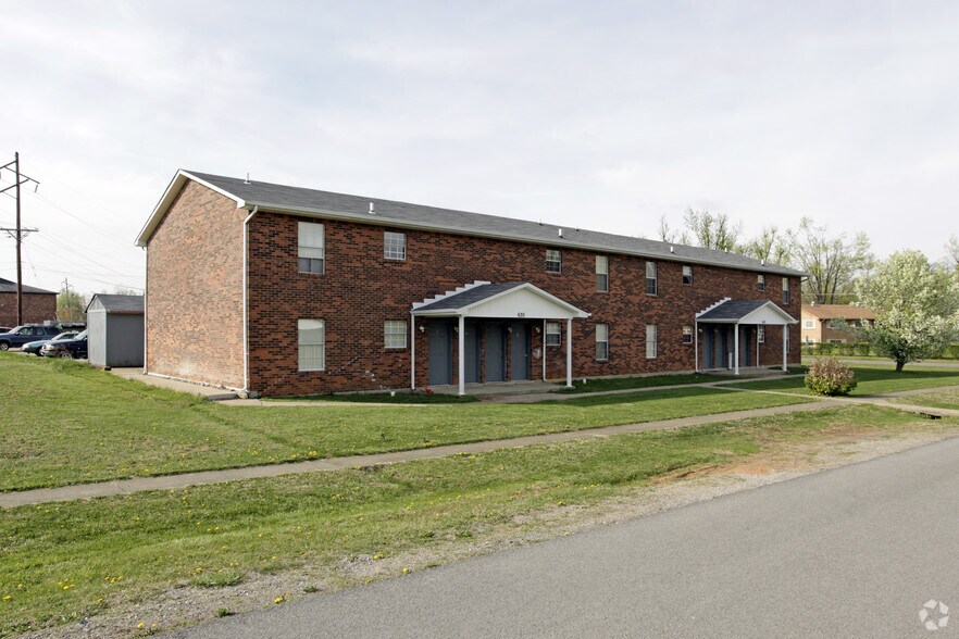 628 N Woodland Dr, Radcliff, KY for sale - Primary Photo - Image 1 of 1