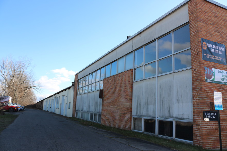 2025 Factory St, Kalamazoo, MI for sale - Building Photo - Image 1 of 1