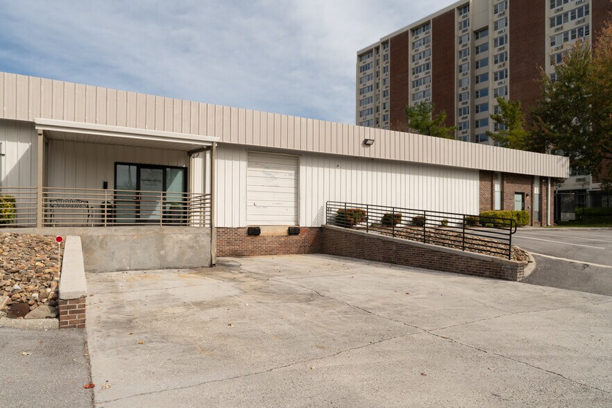 4440 Walker Blvd, Knoxville, TN for sale - Building Photo - Image 3 of 66