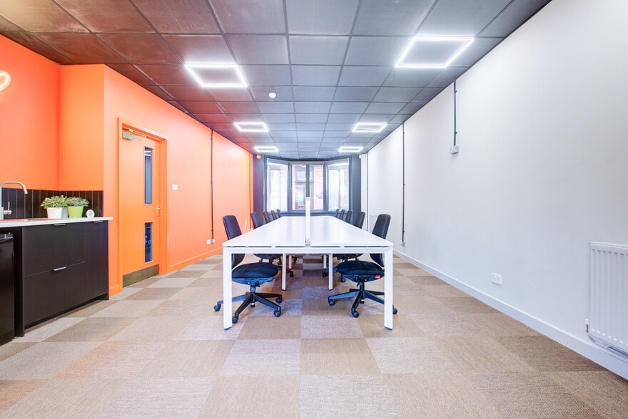 Lower Kings Rd, Berkhamsted for lease - Interior Photo - Image 3 of 11