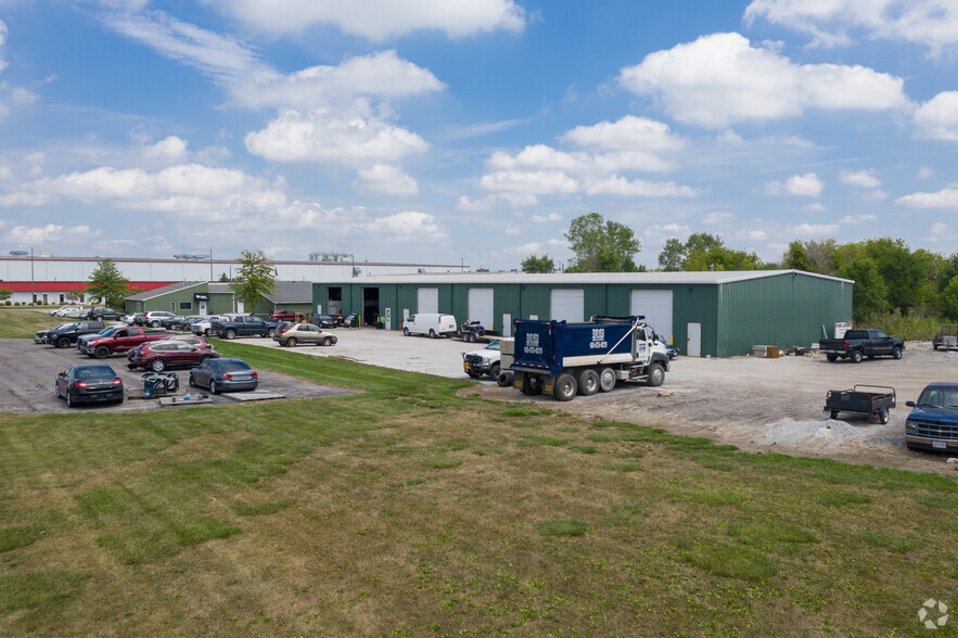 326 Industrial Pky, Bowling Green, OH for lease - Building Photo - Image 3 of 3