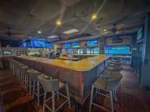 1200 W Retta Esplanade, Punta Gorda, FL for lease Interior Photo- Image 2 of 8