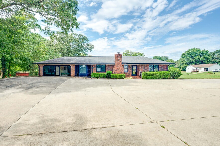 341 Macland Rd, Dallas, GA 30132