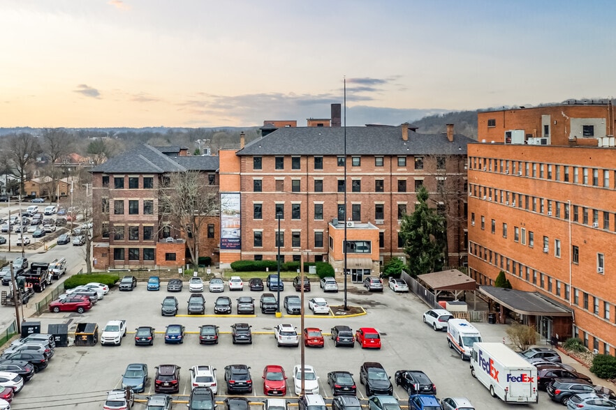 901-907 West St, Pittsburgh, PA for lease - Building Photo - Image 3 of 30