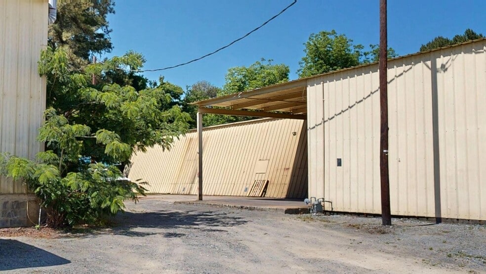 3730 Overlook Rd, Raleigh, NC for lease - Building Photo - Image 1 of 9
