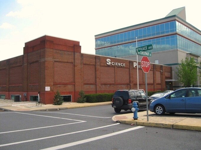 300 W Chestnut St, Ephrata, PA for sale Building Photo- Image 1 of 1