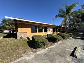 HighVisibility Busch Blvd Commercial Building - Parking Garage