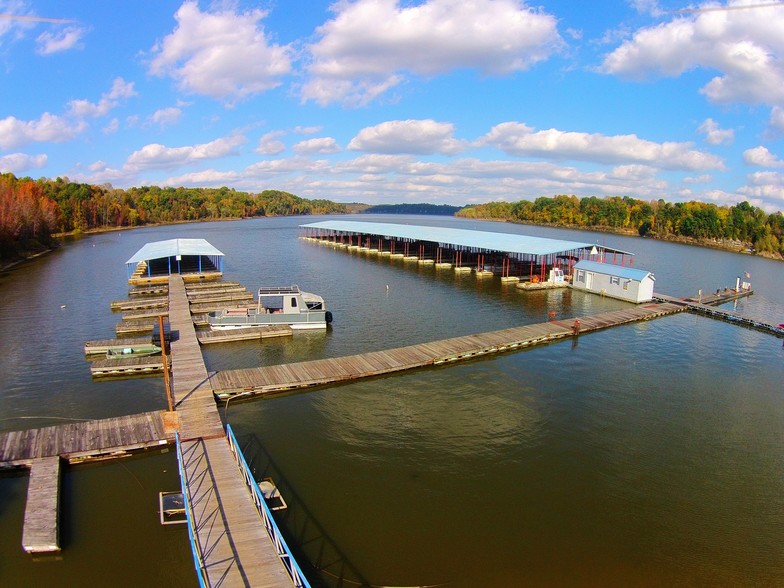 2001 Walnut Creek Rd, Scottsville, KY for sale - Building Photo - Image 1 of 1