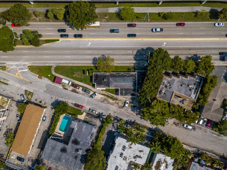 3250 S Dixie Hwy, Miami, FL for sale - Aerial - Image 2 of 16
