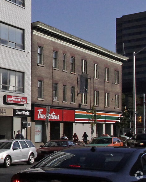 2 Spadina Rd, Toronto, ON for lease - Building Photo - Image 2 of 2