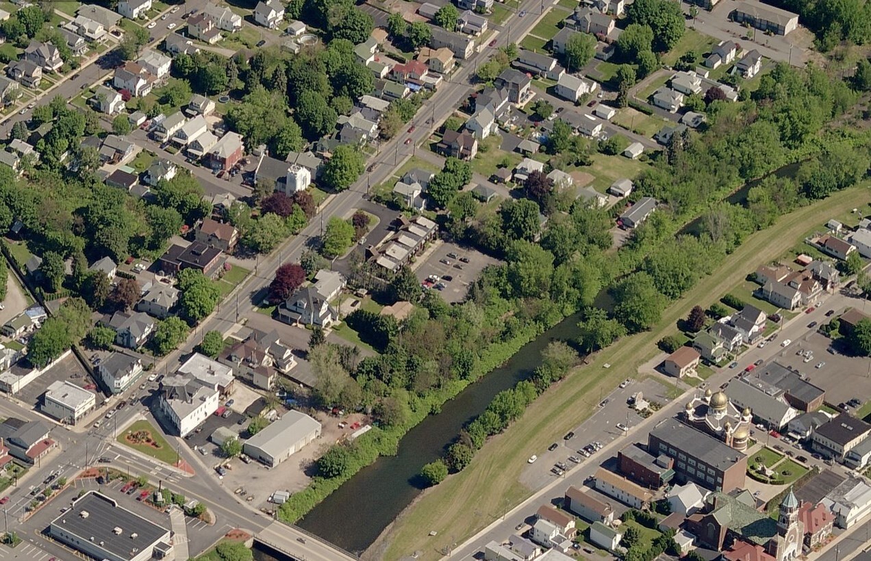 200 Main St, Blakely, PA 18447 Office for Sale