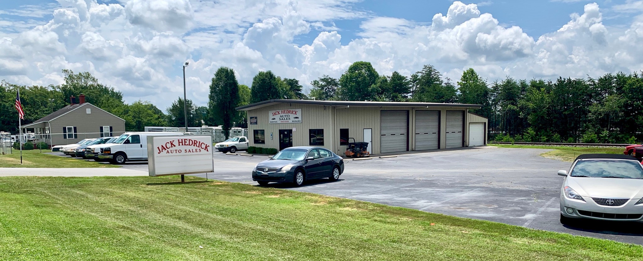 9013 W Market St, Colfax, NC for sale Primary Photo- Image 1 of 1