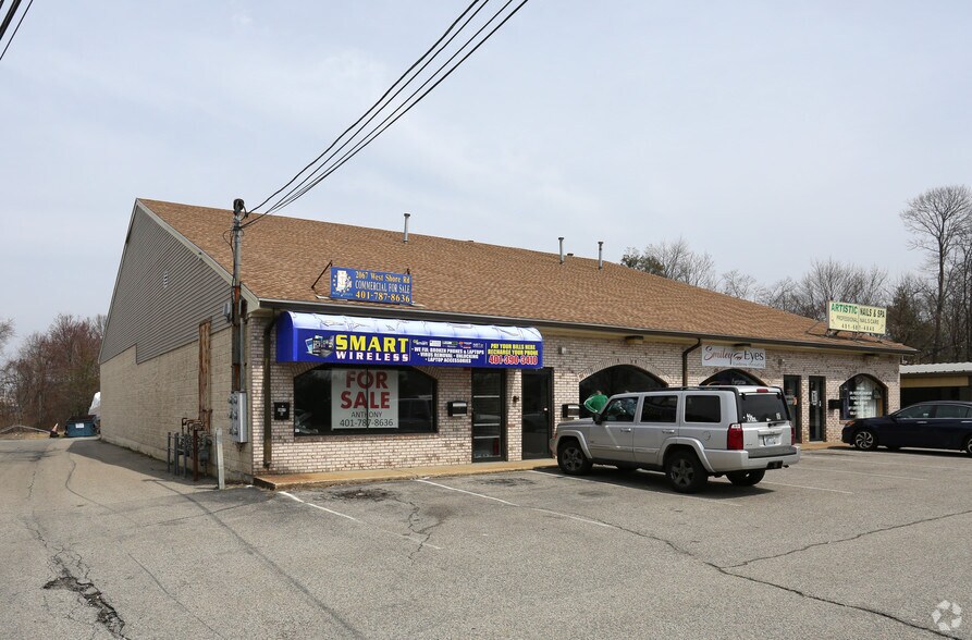 2067 W Shore Rd, Warwick, RI for sale - Primary Photo - Image 1 of 1