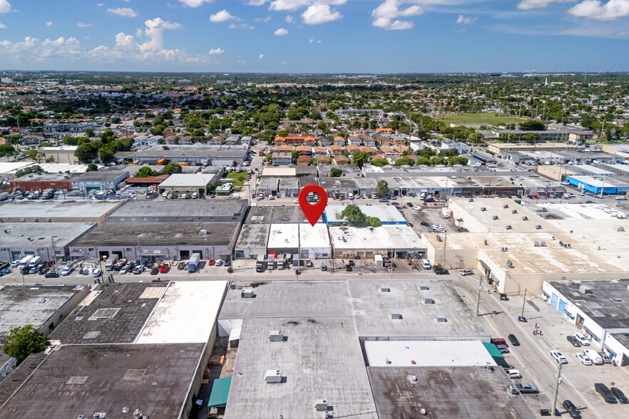 683 W 26th St, Hialeah, FL for sale - Building Photo - Image 2 of 29