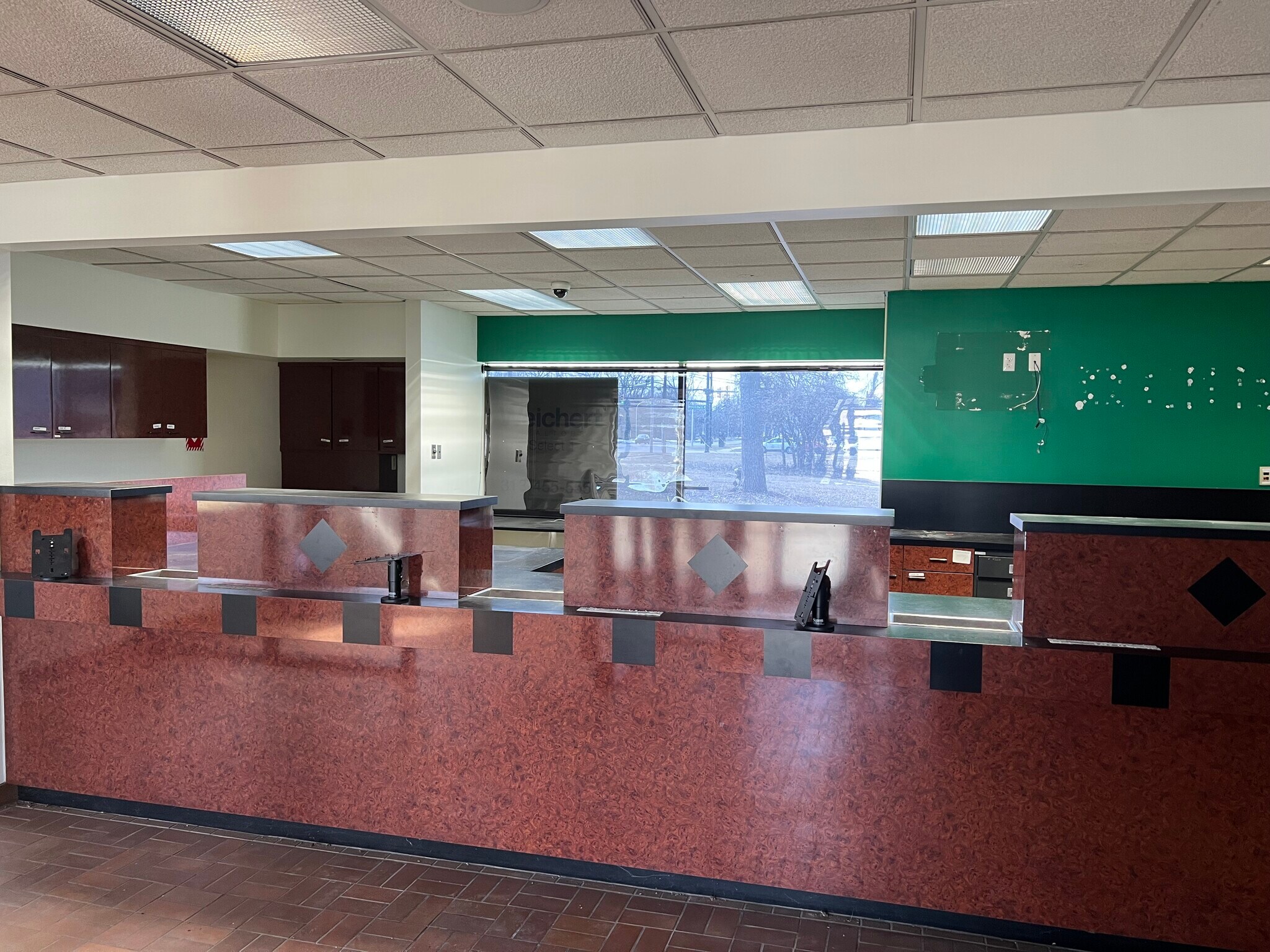 25700 Goddard Rd, Taylor, MI 48180 Retail for Lease