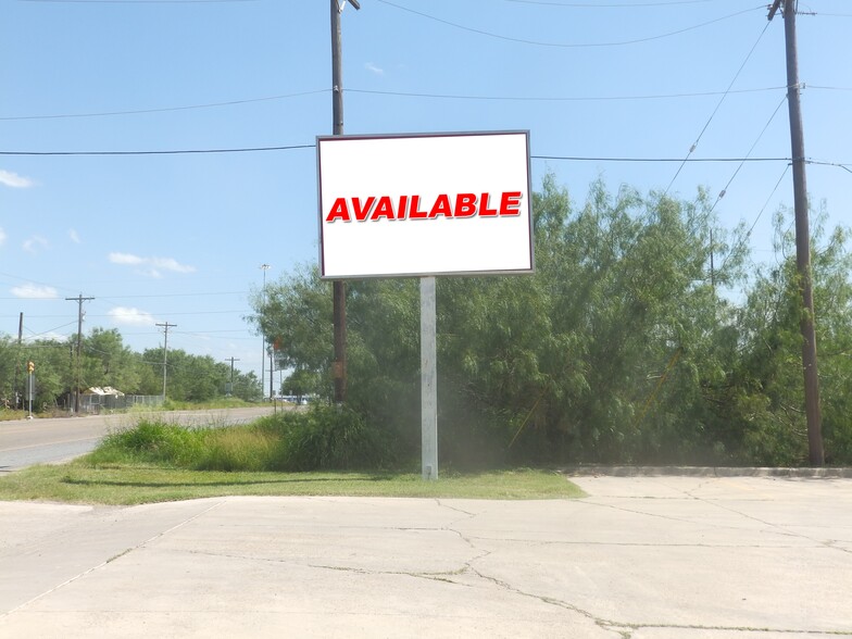 747 N Fm 2360, Rio Grande City, TX for lease - Building Photo - Image 2 of 6