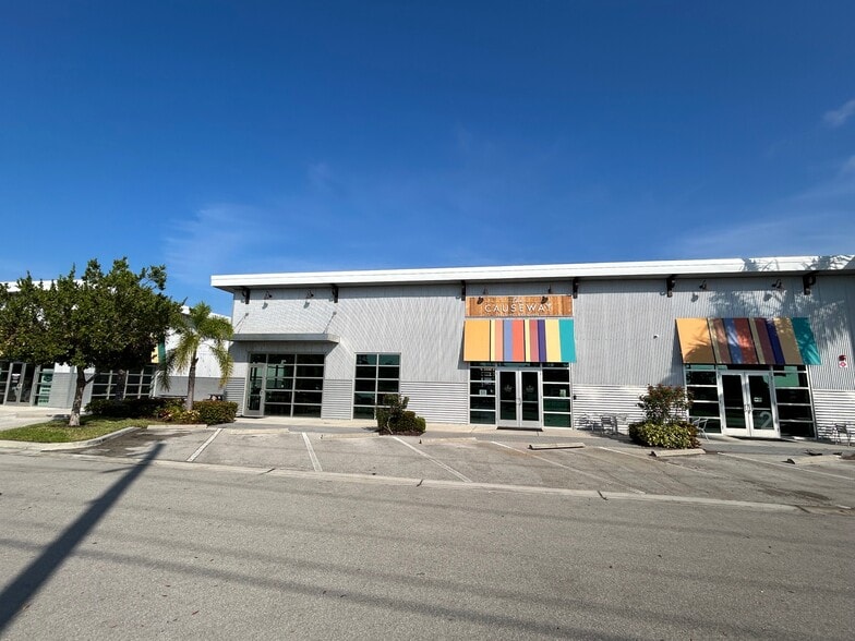 28280 Old 41 Rd, Bonita Springs, FL for lease - Building Photo - Image 3 of 8